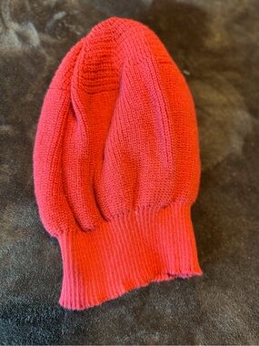 Women’s Red Knit Beanie Hat - Classic Ribbed Cuff